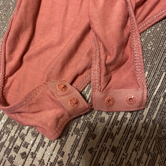 Frilly Bodysuit S - Picture 3 of 5